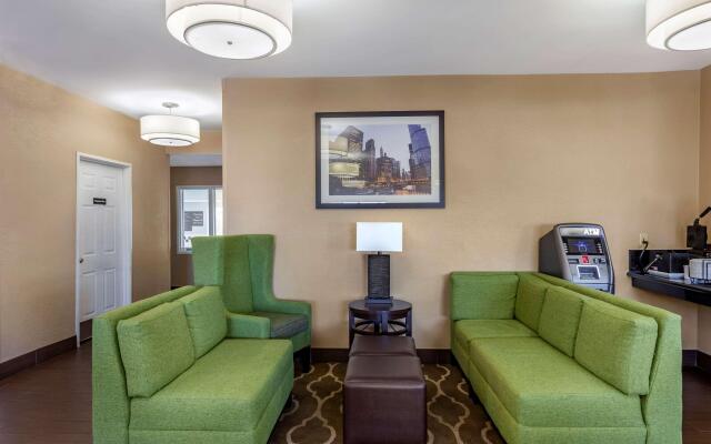 Comfort Inn Gurnee near Six Flags