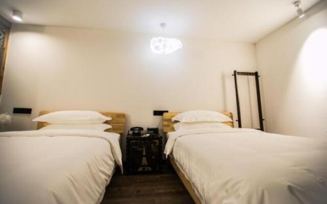 Yueming Siji 3D Cinema Hotel