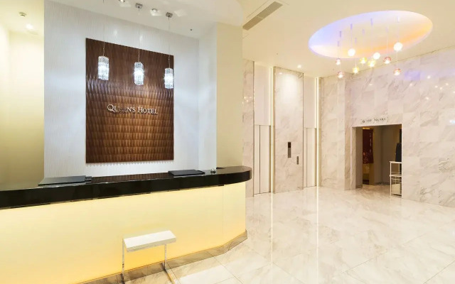 Queen's Hotel Chitose