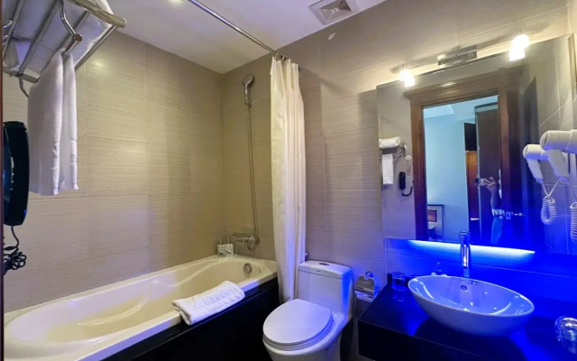 Luxeden Hotel Hanoi