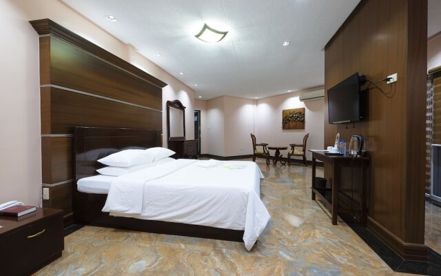JAPI Traveller's Hotel & Restaurant - Main