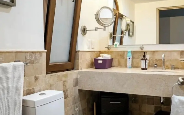 Prime Location w Amenities in San Miguel