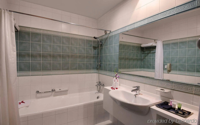 Lotus Grand Hotel Apartments