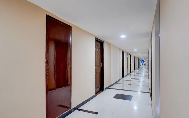 Super Townhouse Koyambedu Royal Plaza