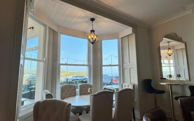 The Edgcumbe