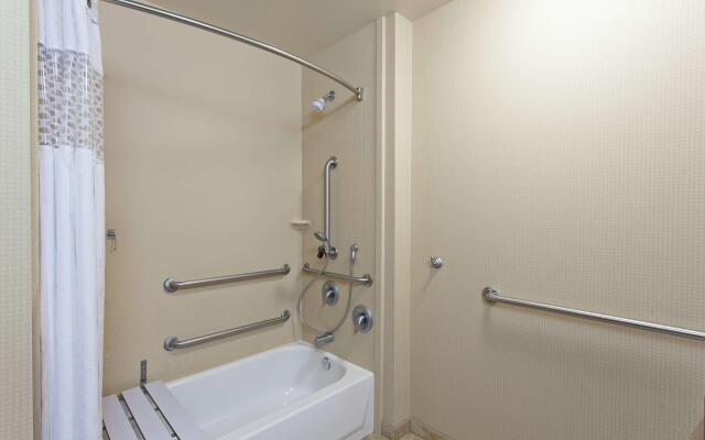 Hampton Inn & Suites Fresno-Northwest