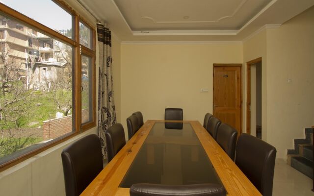 OYO 4719 Hotel WhitePod Manali