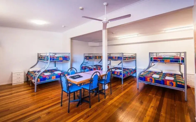 Diggers Tavern Hotel