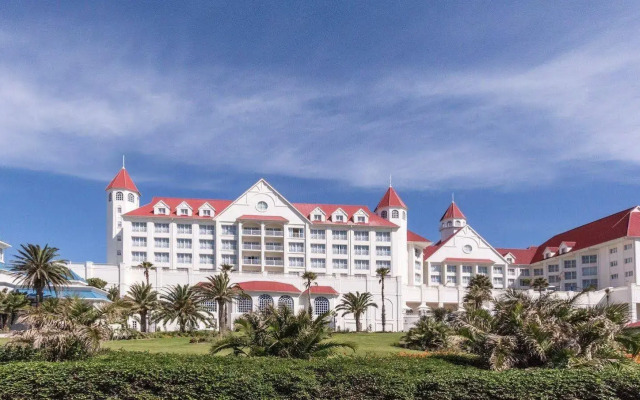 The Boardwalk Hotel