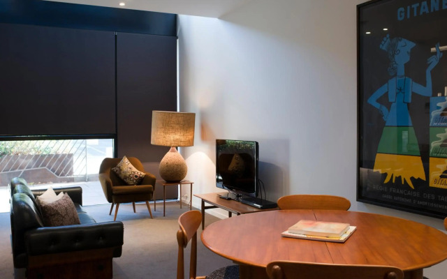 Ovolo Nishi
