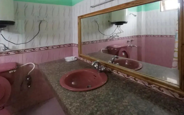 Armaan Inn and Suites