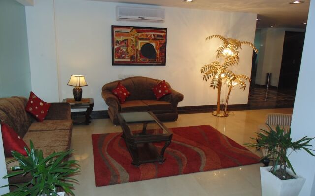 Tavisha Hotel