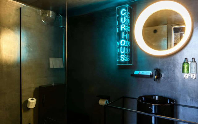 She Mykonos Boutique Hotel
