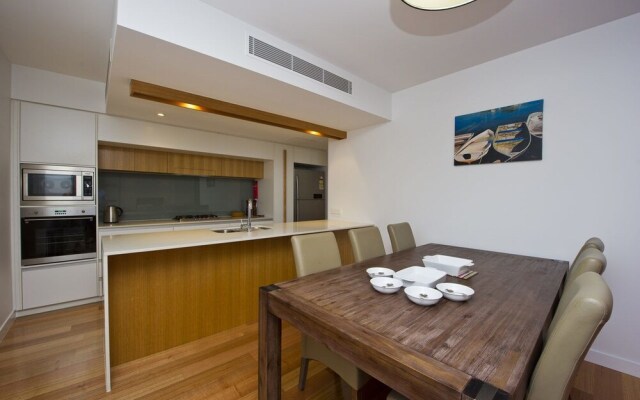 Maggies Beachfront Apt. 4
