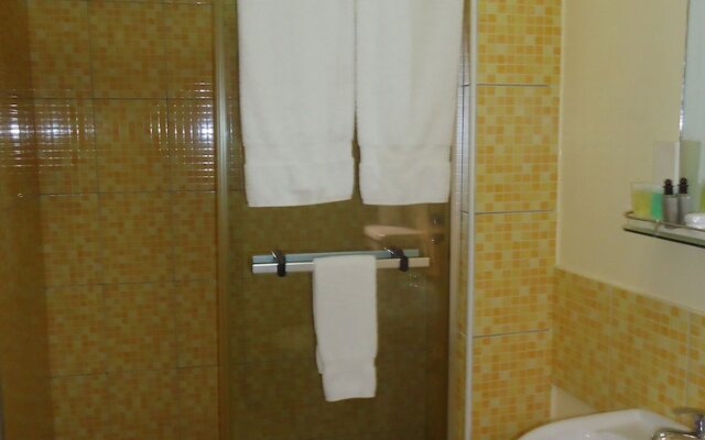 Ave Maria Hotel