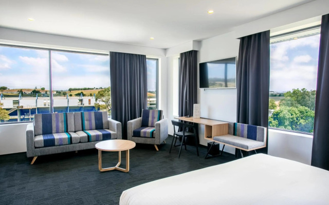 Alpha Hotel Eastern Creek