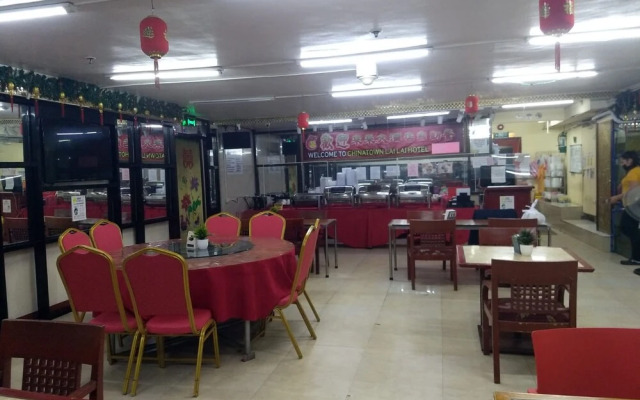 Vaccinated Staff - Capital O 824 Chinatown Lai Lai Hotel