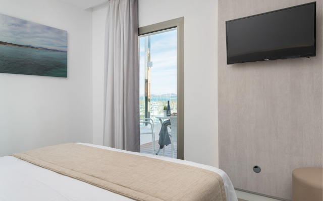 Som Llaut Boutique Hotel