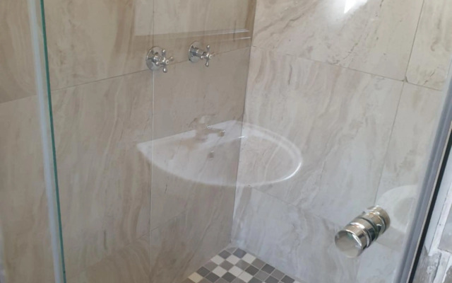 Platinum Guesthouse Kempton park