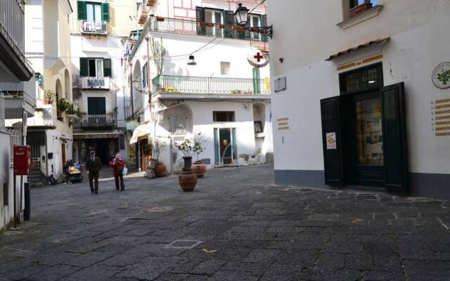 Amalfi Coast Room