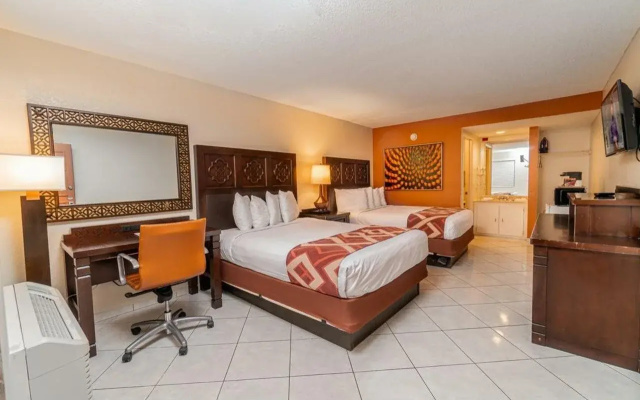 Sevilla Inn - Near Medieval Times