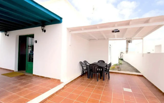 Bayside Kalendra Rofe A Hidden Retreat by the Sea