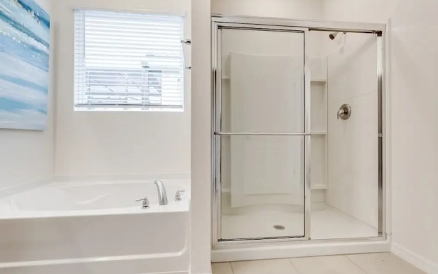 7028oakwood 6 Bedroom Villa by Redawning