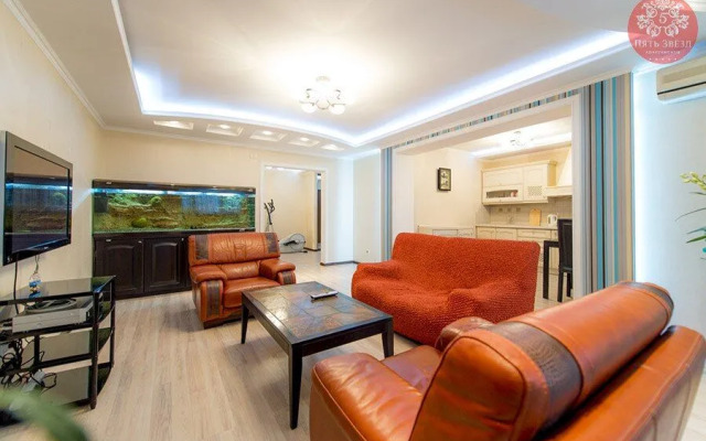 Apartments Five Stars Large Area
