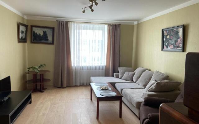 Spacious 3 bedroom apartment in great location