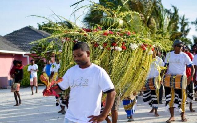 Huraa East Inn