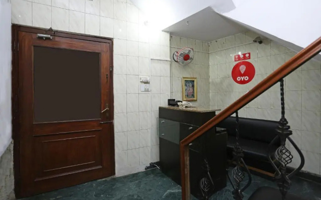 OYO Rooms Govindpuri Metro