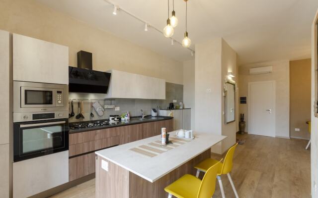 JOIVY Chic Chiavari Apt With 2 Spacious Terraces