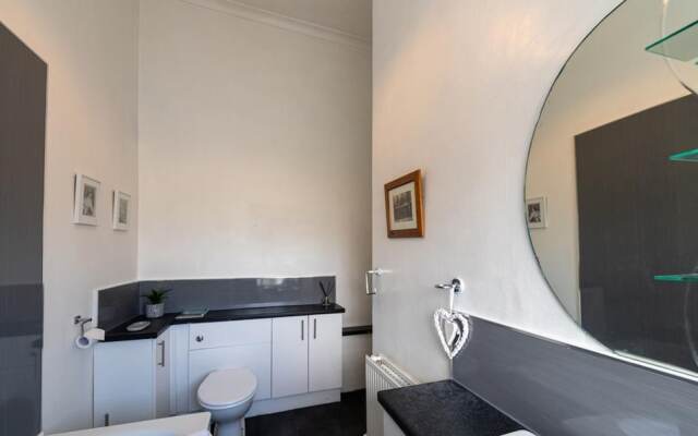 Balgownie - Beautiful Apartment Close to the Beach