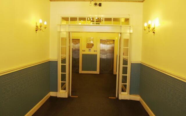Royal Mile Mansions Apartment