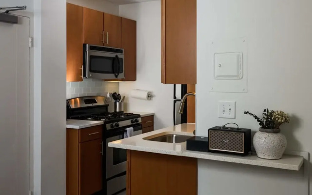 Parc - Warm CWE Apts near BJC by Zencity