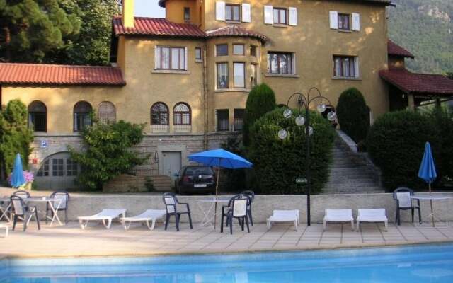 Hôtel Le Mas Fleuri