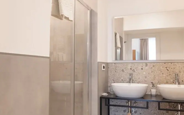 Tiburtina 86 Luxury Suites