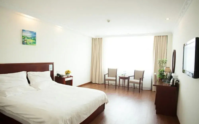 GreenTree Inn Taizhou Xinghua Bus Station Express Hotel