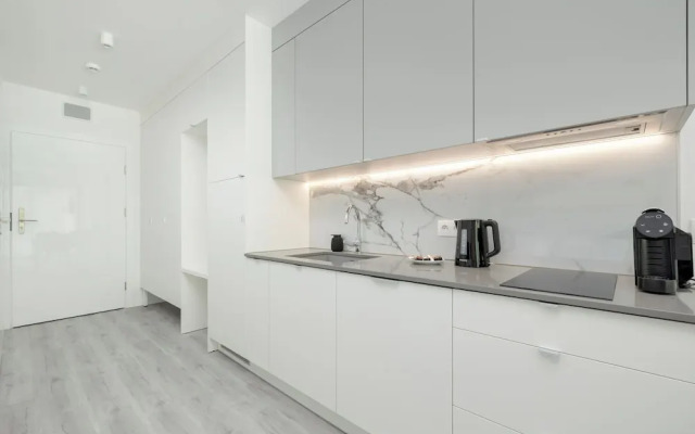 Studio With Swimming Pool by Renters