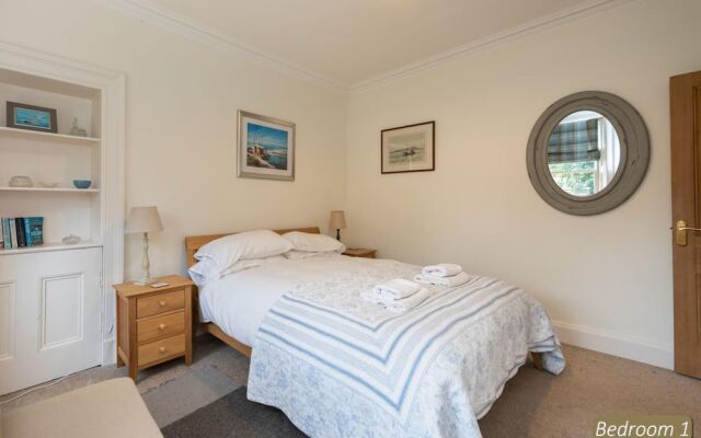 Hopetoun Cottage - Beautiful Cottage