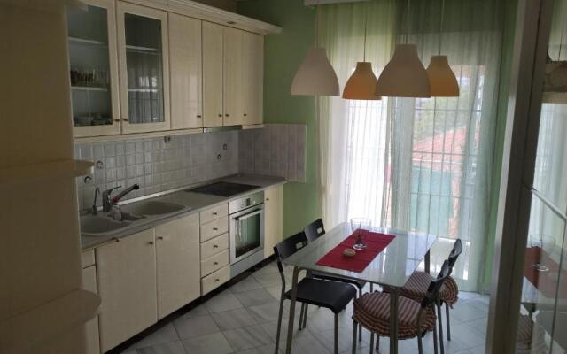 Xanthi's Central Apartment