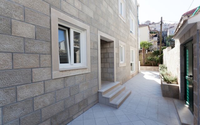 House Hedera