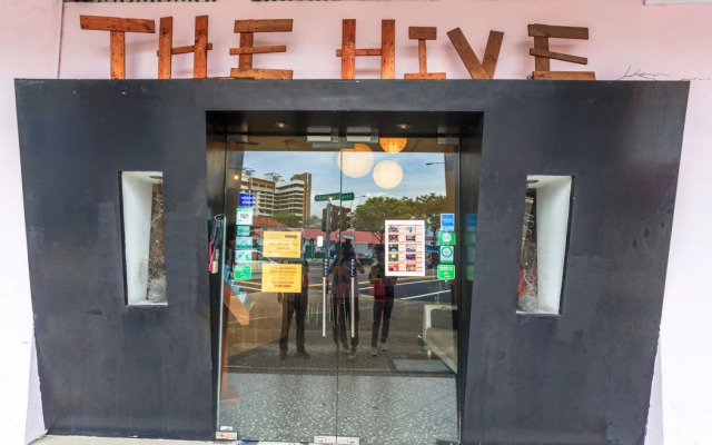 The Hive Singapore Hostel