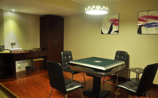 Yufujiang Fashion Business Hotel