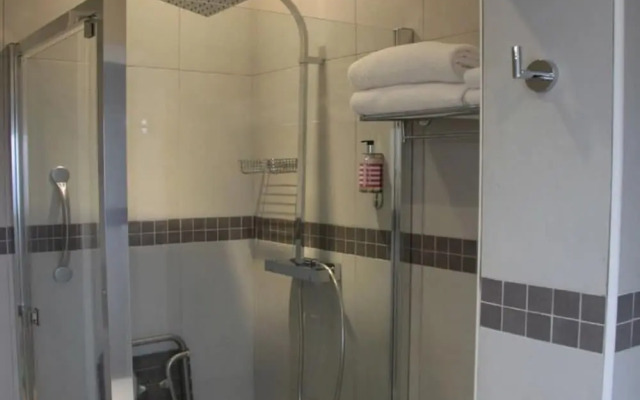 Comfortable Holiday Home With Shared Sauna