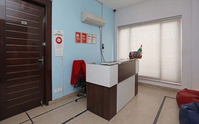 OYO Flagship 184 Spice Mall