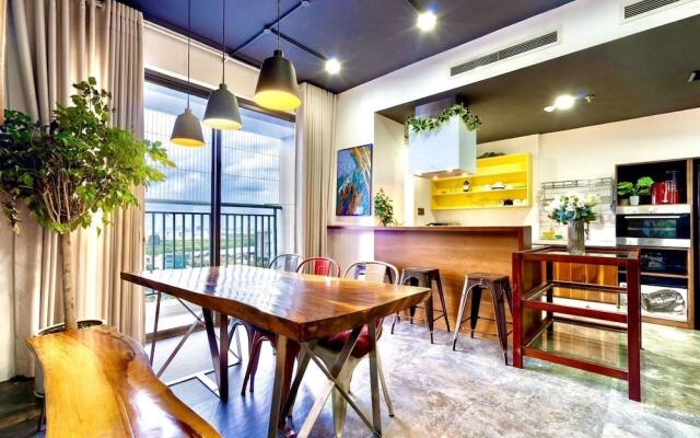 River Gate Apartment D1