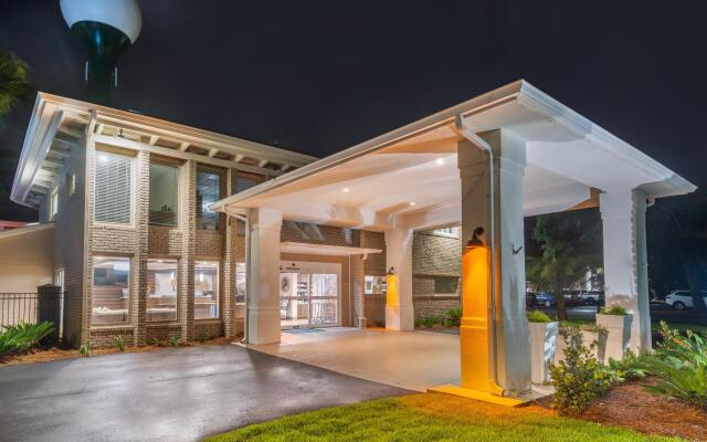 Seafarer Inn & Suites, Ascend Hotel Collection