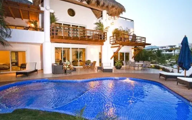 Vallarta Gardens LG, Bahía de Banderas, Mexico
