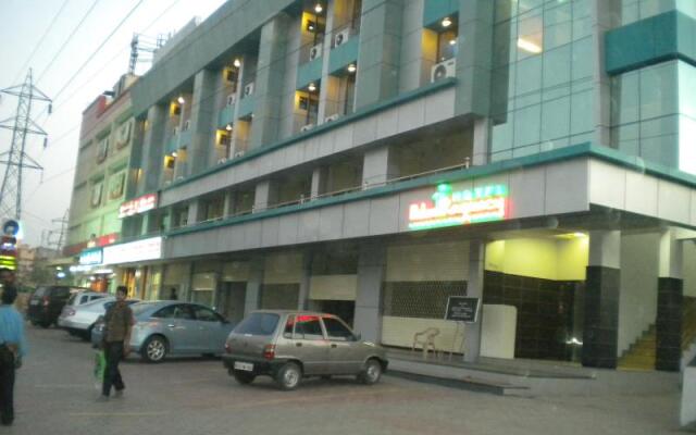 Budget Inn Palm Regency